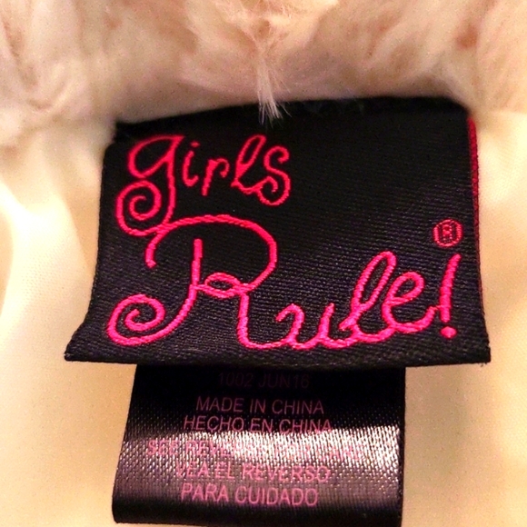 Super soft ivory faux fur coat with bow detail - Picture 2 of 6